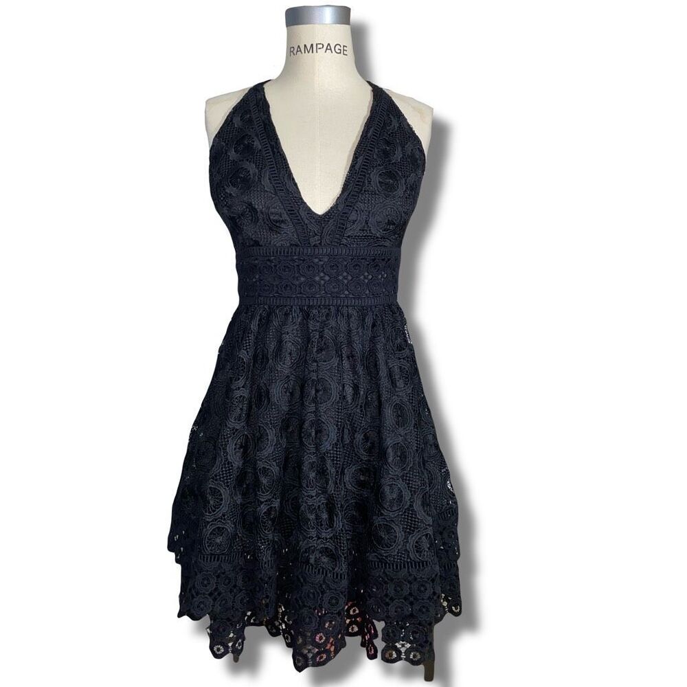 Lovers + Friends Women’s Size Medium Lace Cross Cross Dress Black Fit Flare